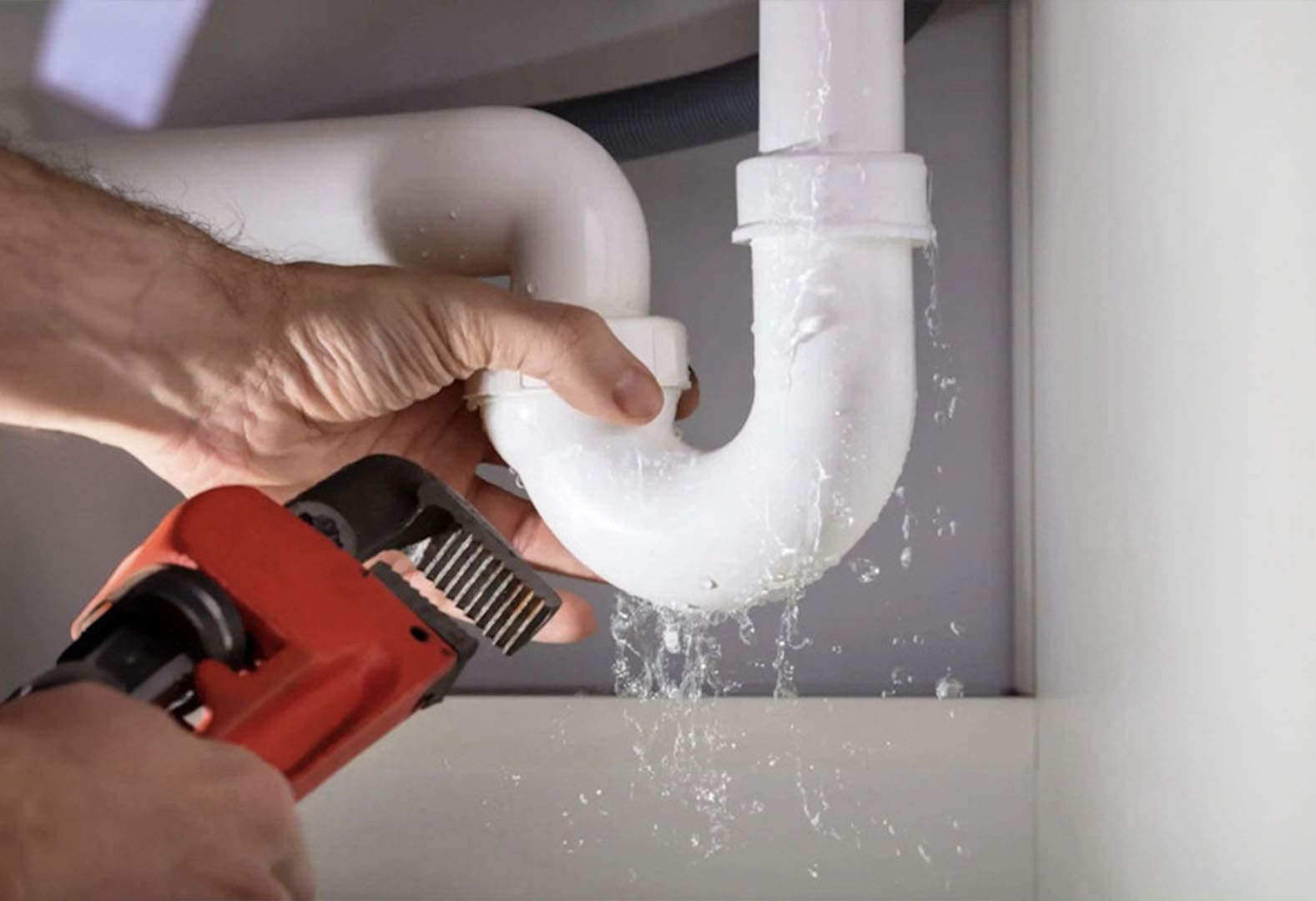Water Leak Repair Near Phoenix AZ - Leaking Water Pipe